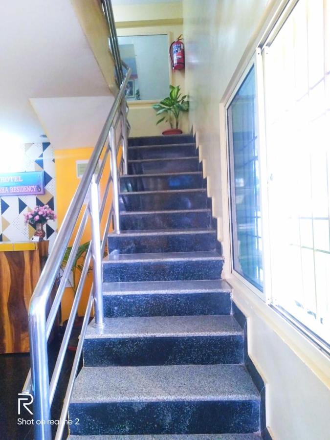 Oyo 75854 Hotel Harsha Residency Bangalore Bagian luar foto