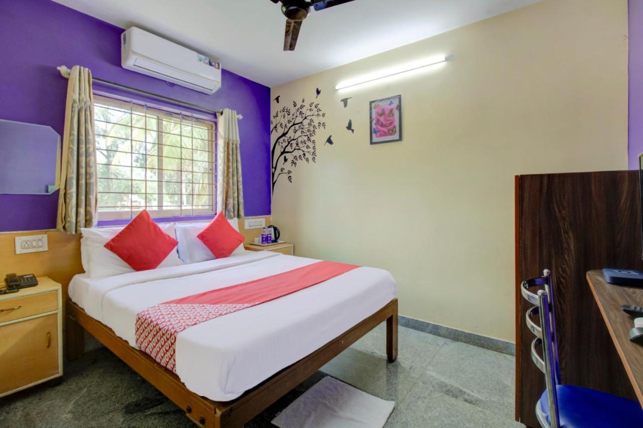 Oyo 75854 Hotel Harsha Residency Bangalore Bagian luar foto