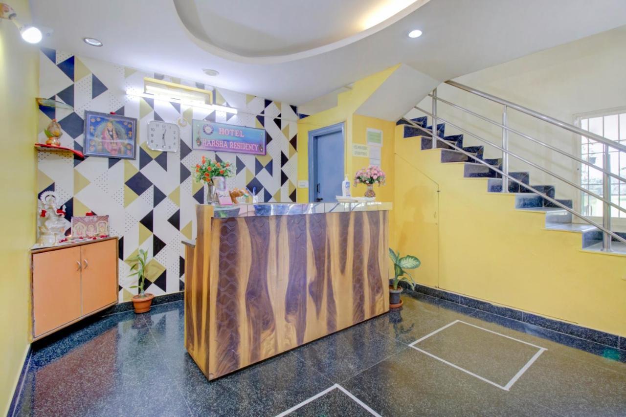 Oyo 75854 Hotel Harsha Residency Bangalore Bagian luar foto