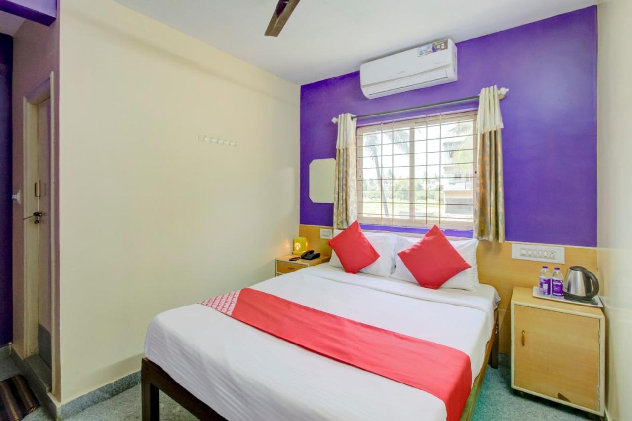 Oyo 75854 Hotel Harsha Residency Bangalore Bagian luar foto