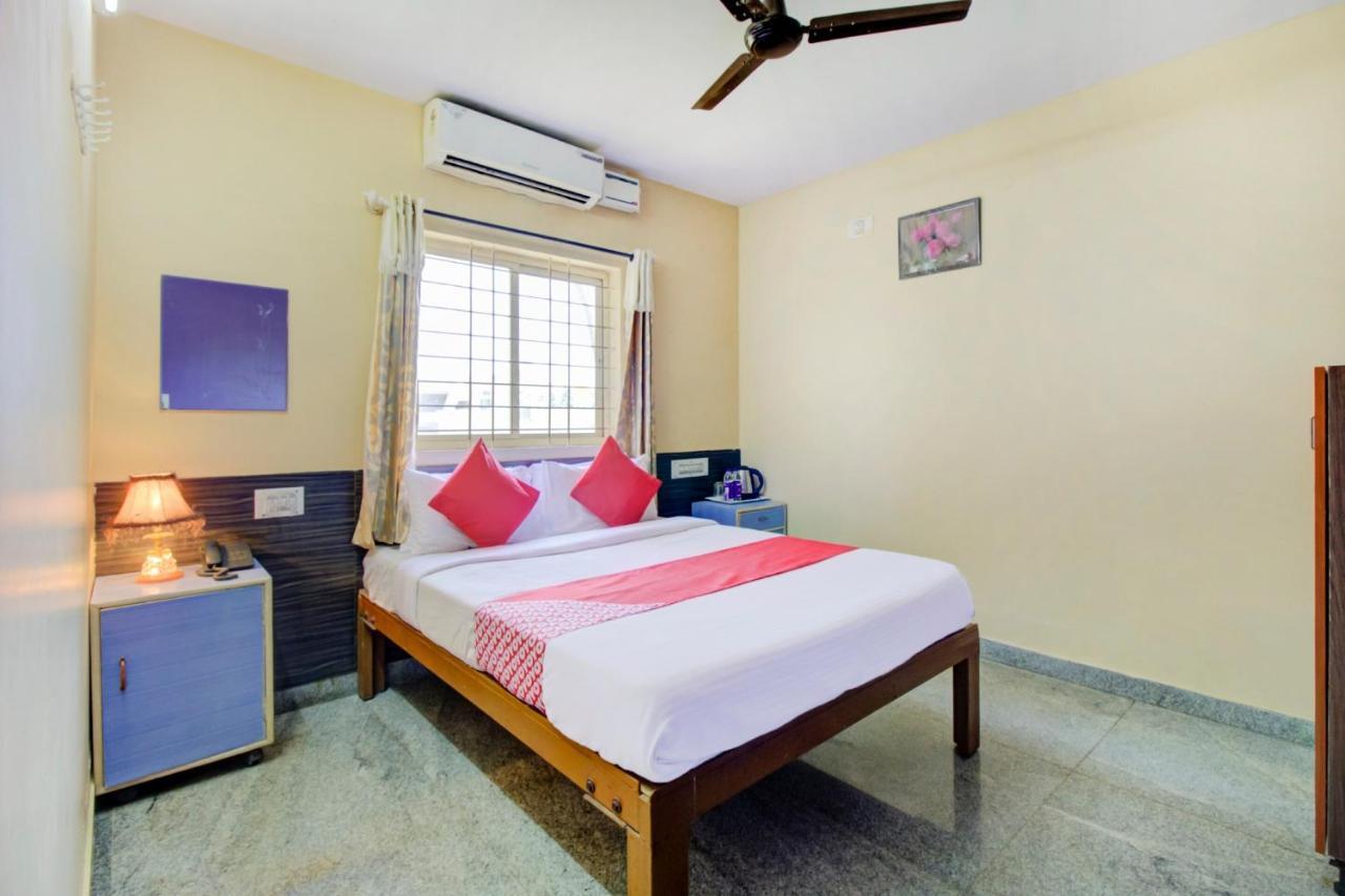 Oyo 75854 Hotel Harsha Residency Bangalore Bagian luar foto